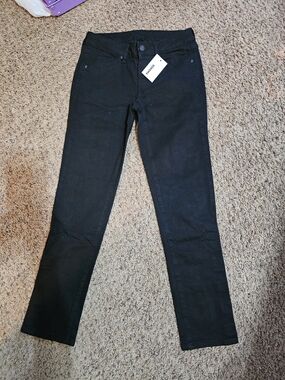 NWT Black Denim jeans from Sonoma Goods for Life  Size 4